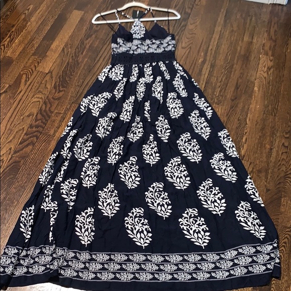 Fashion nova navy maxi dress with front slit - Picture 7 of 8